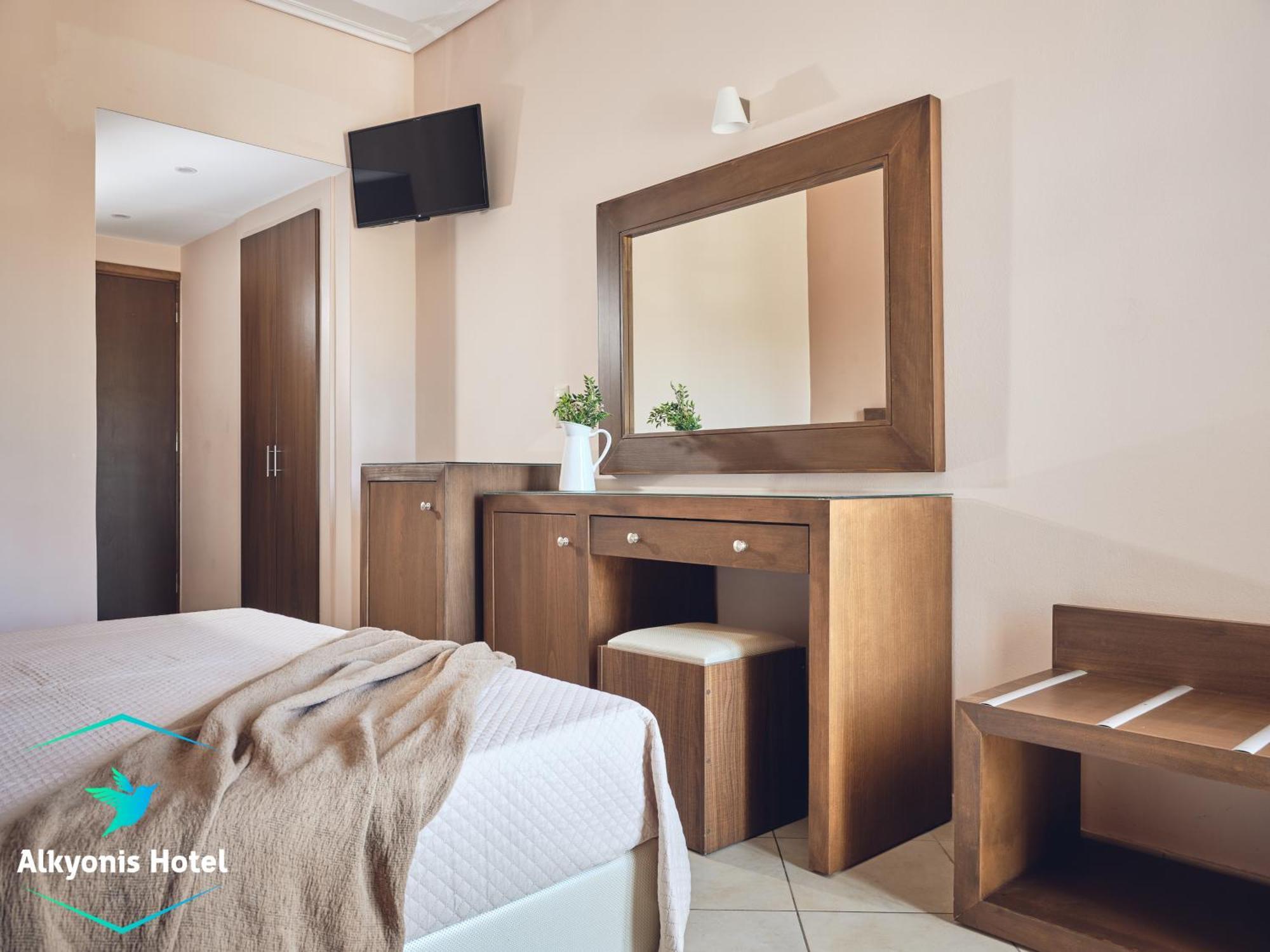 Alkyonis Aparthotel Laganas